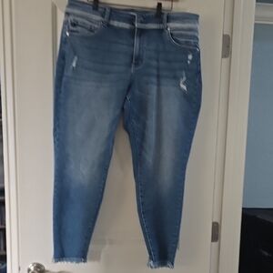 KanCan Distressed Light Blue Ankle Jeans